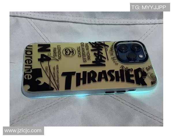 炫彩镭射手机壳设计灵感源自足球球星个性魅力与动感风采